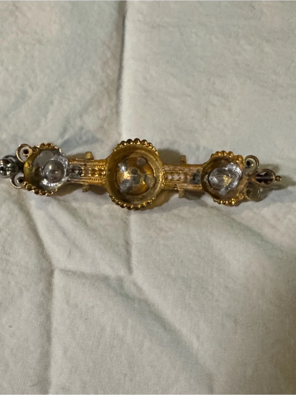 Fits all Criteria for (1837–1901) Victorian Gold-Tone Decorative Bar Brooch